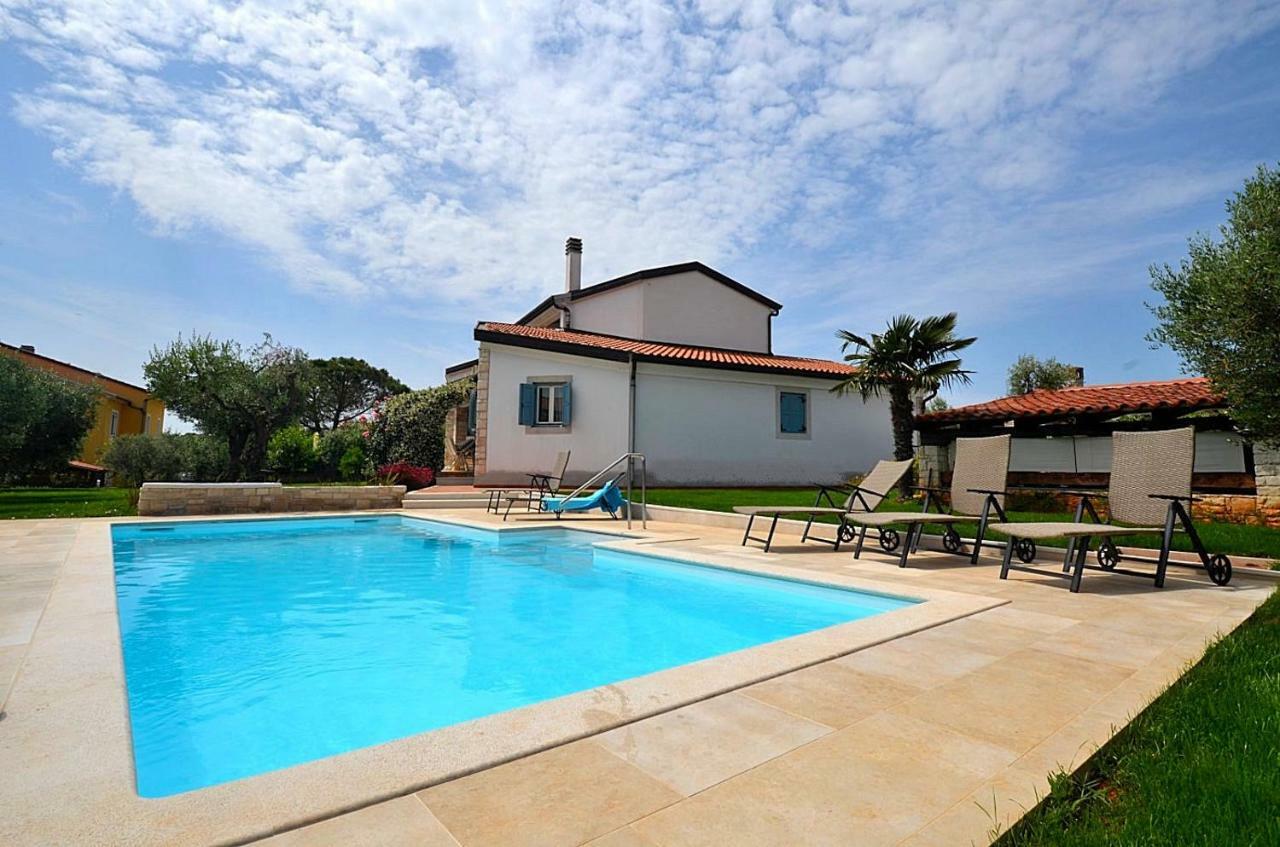 Holiday Home Sverko Novigrad  Exterior photo