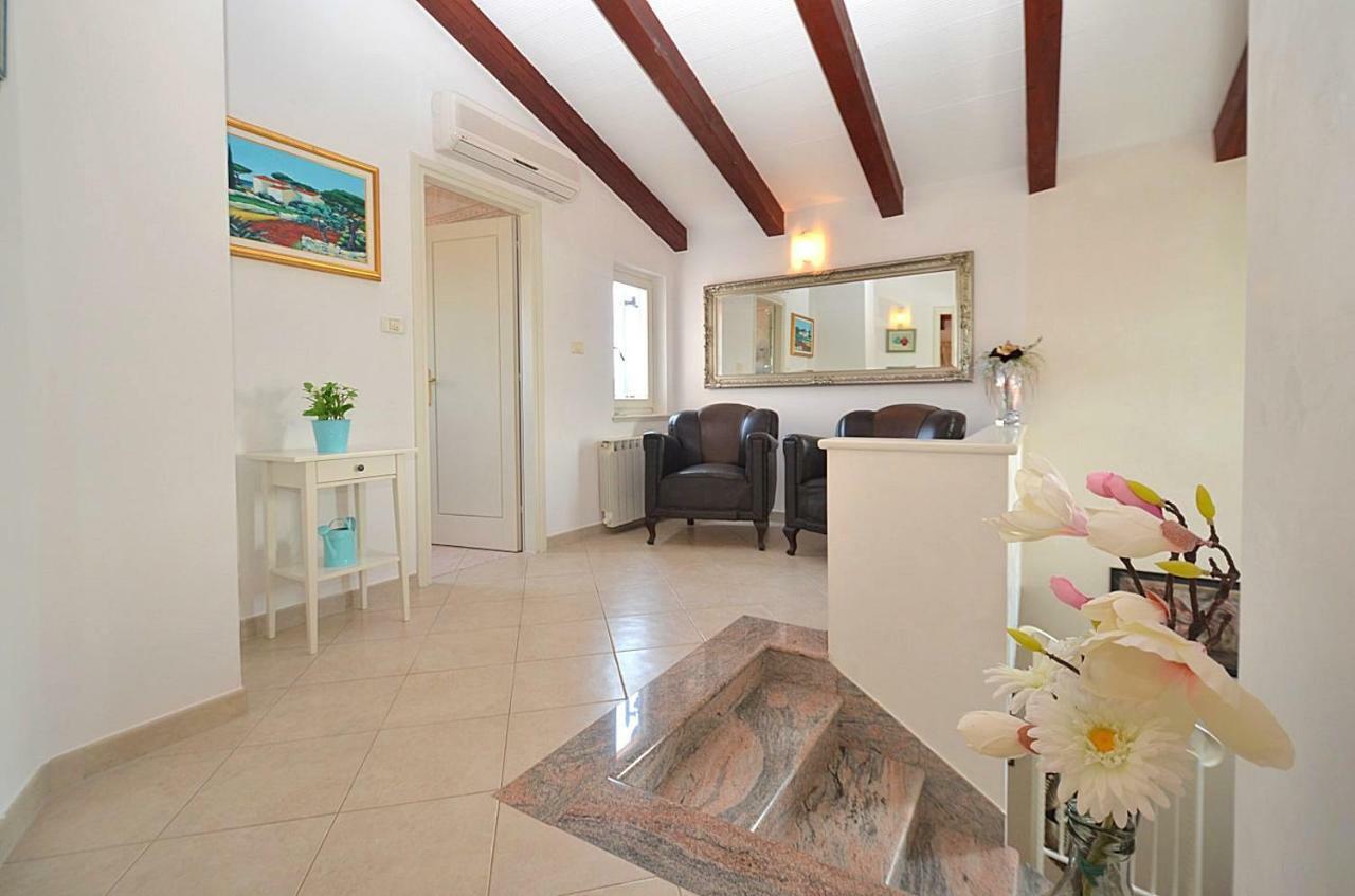 Holiday Home Sverko Novigrad  Exterior photo