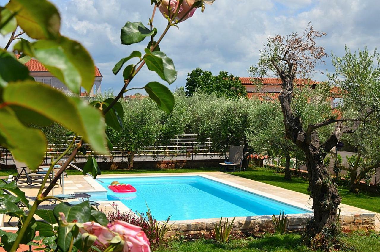 Holiday Home Sverko Novigrad  Exterior photo